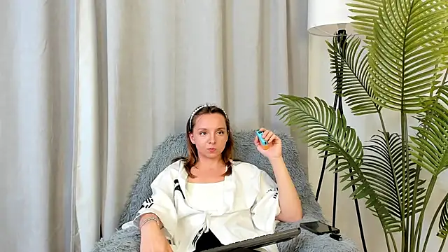 JenPerney's Live XXX Chat