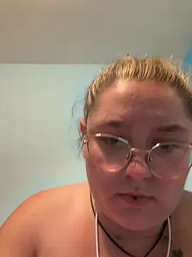 _maracr19_ Adlı Modelin Canlı XXX Sohbeti