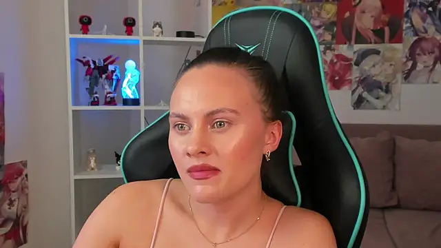 LumeriSoren's Live XXX Chat