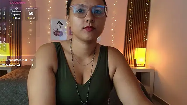 katty_collet's Live XXX Chat