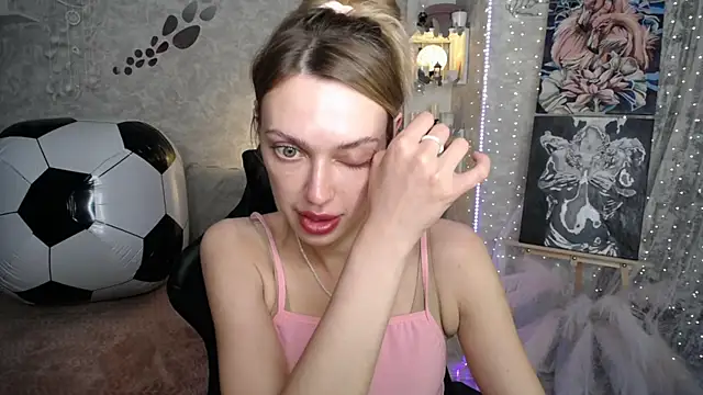 Czat XXX na żywo – NickyAdamidi