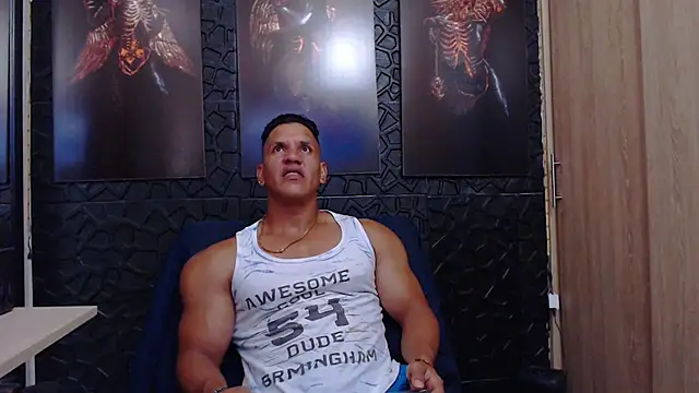 Chat +18 de viktor_herrera ao vivo