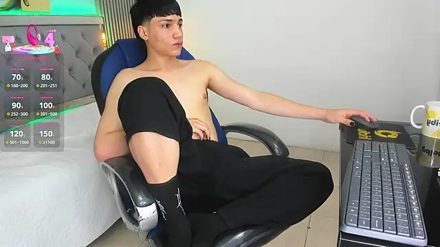 צ'אט XXX בשידור חי של SamBlack_