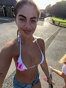 Jessiebx élő XXX-chatje