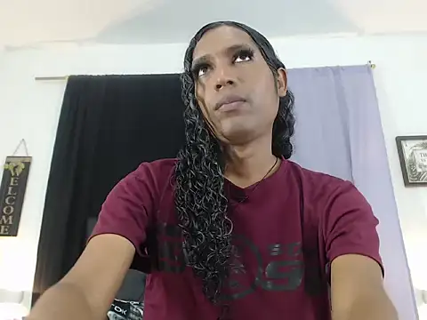 Mia_Hiills' Live XXX Chat
