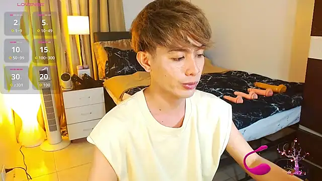WildestTwink's Live XXX Chat