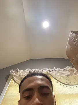 Chat +18 de Mellyj053 ao vivo