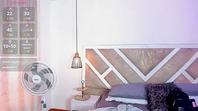 ZiaCalifa Live XXX-Chat