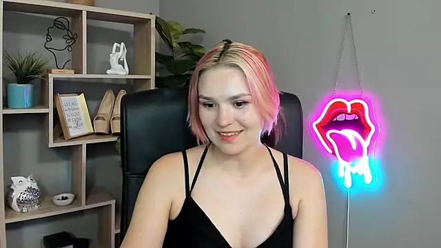 SweetLilyxo's Live XXX Chat