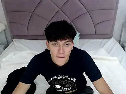 ethan_twink22 Show in webcam