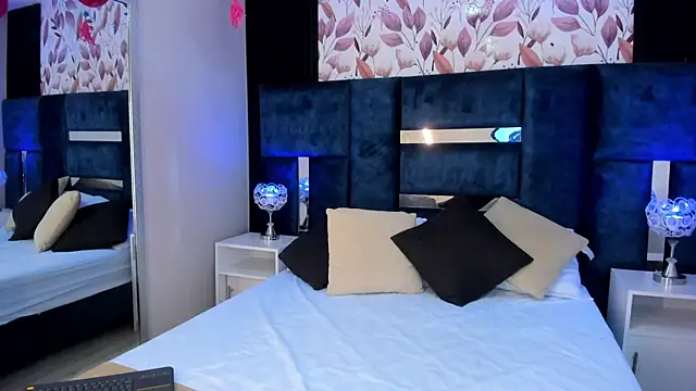 Chat XXX ao vivo de LolaGray__