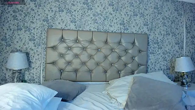DannTaylor élő XXX-chatje