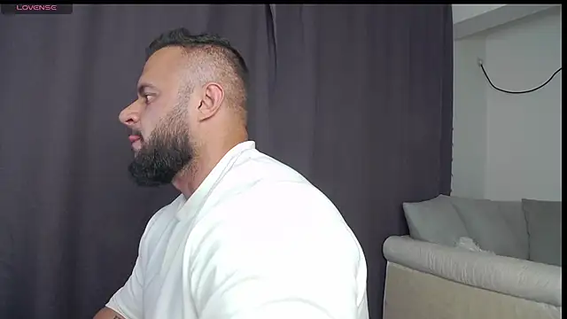 Chat +18 de RickyMiami1 ao vivo