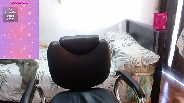 sensual_nataliee Adlı Modelin Canlı XXX Sohbeti
