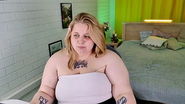 SladaDell Live XXX Chat