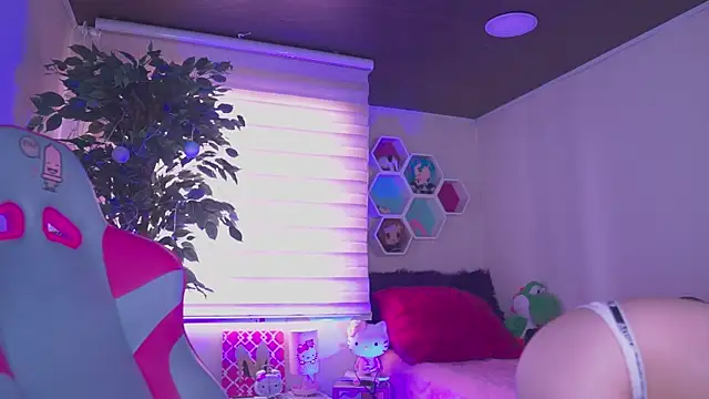 Chat +18 de Rebecah_1 ao vivo