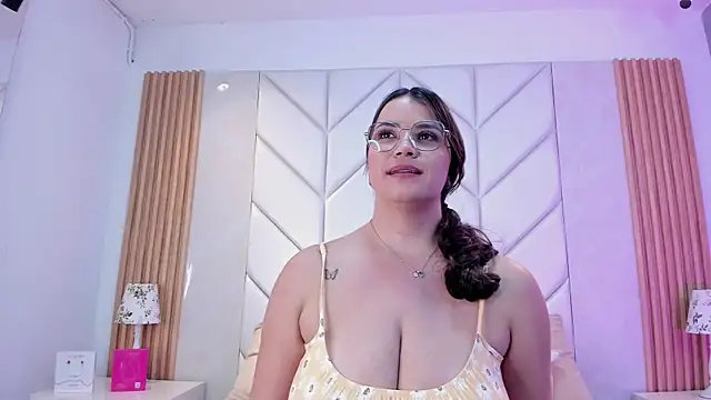 XXX chat uživo modela Samanta_Rave
