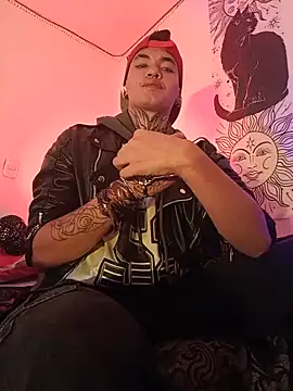AlecBanne_ Show in webcam