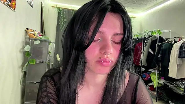 VeIvetLure's Live XXX Chat