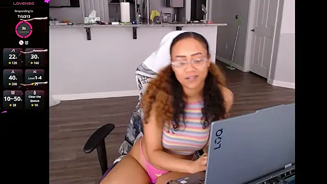 ReeseZen live XXX chat