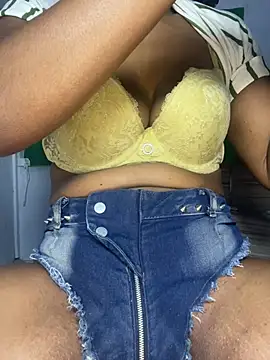 Luhma_hot's Live XXX Chat
