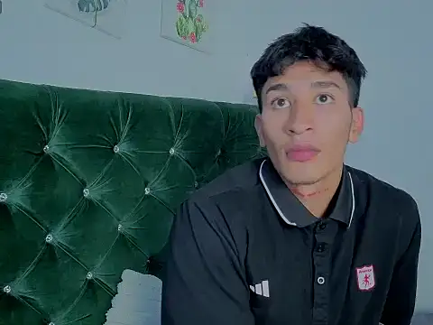 Chat XXX ao vivo de Zayn_Moretti