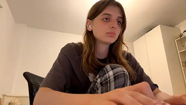 ActaedCottage's Live XXX Chat