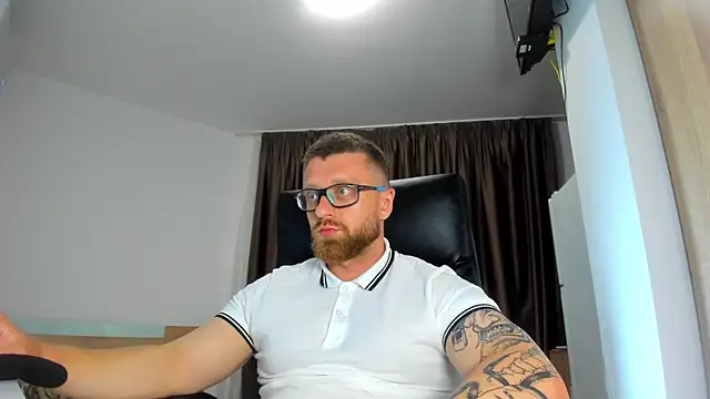 Findom_guy – Naživo XXX chat