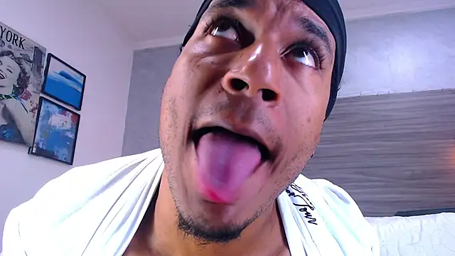 Dilan_HallのライブXXXチャット