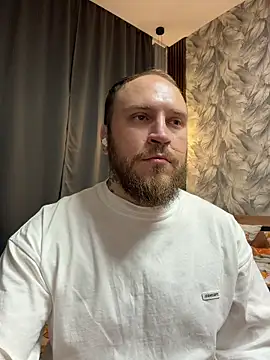 Czat XXX na żywo – HermanFire