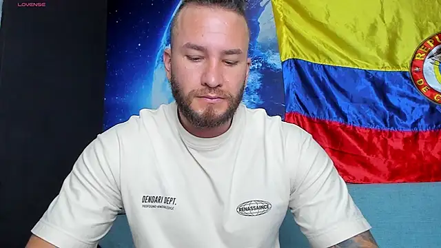 XXX chat uživo modela delessandro_world