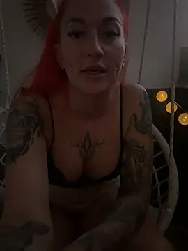 MrsRedFoxy Live XXX Chat