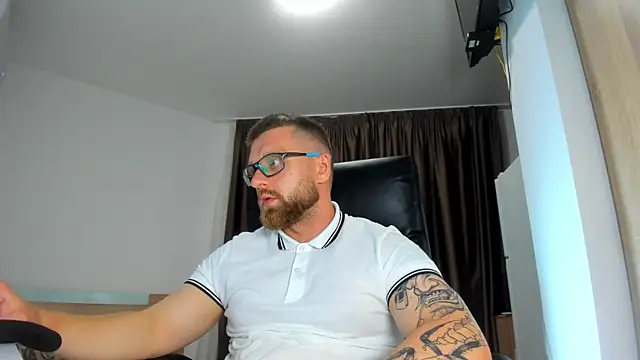 Sembang XXX Secara Langsung Findom_guy