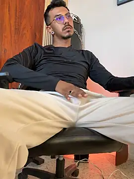 Latinmoster_boss 라이브 XXX 채팅