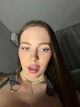 Chat XXX ao vivo de -SweetDi-
