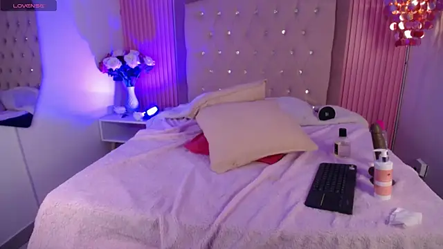 KimSensual_'s Live XXX Chat