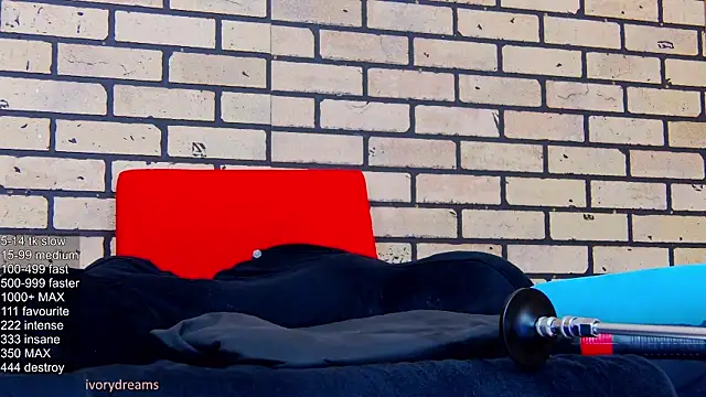 IvoryDreams' Live XXX Chat