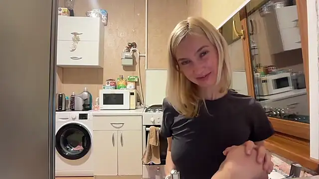 AngelJeni Chat XXX in diretta