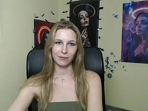StrangerGi Live XXX-chat