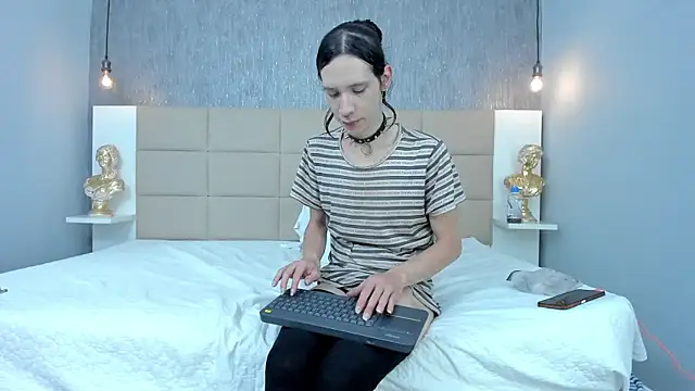 Chat XXX en directo de Hecatee_77