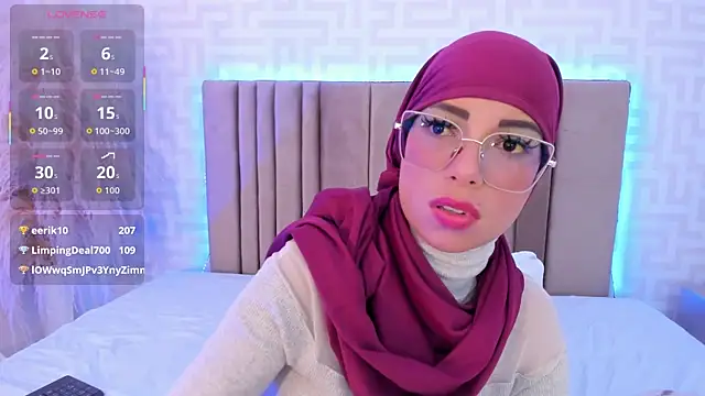 naishaa_'s Live XXX Chat