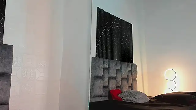 XXX chat uživo modela Alexxus_Smith