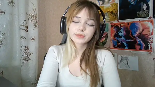 MilaTyan live XXX chat