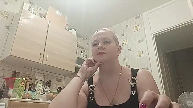 Feyrinn Live XXX-Chat