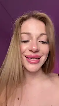 LeilaFloraX Adlı Modelin Canlı XXX Sohbeti