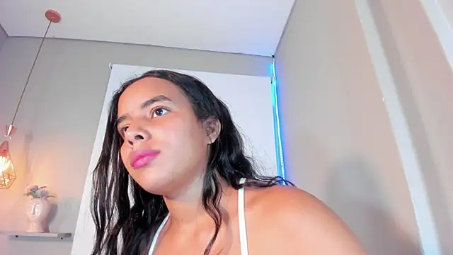 Chat XXX ao vivo de Roxy_Stonee