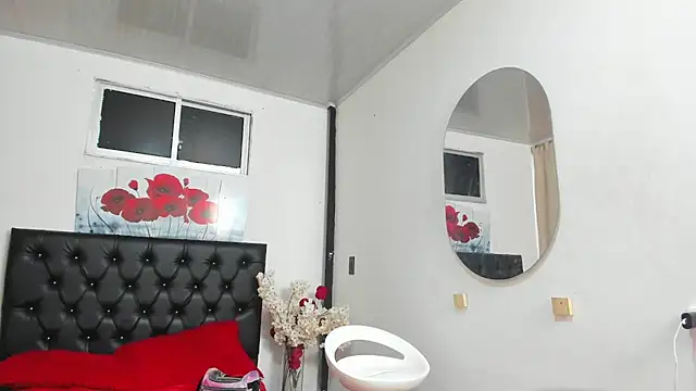 Chat +18 de pinky_f00x ao vivo