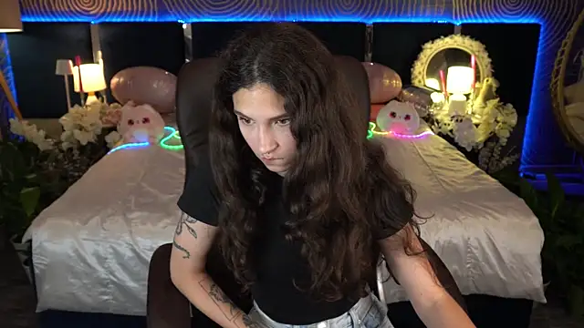 צ'אט XXX בשידור חי של BabyFlowerr