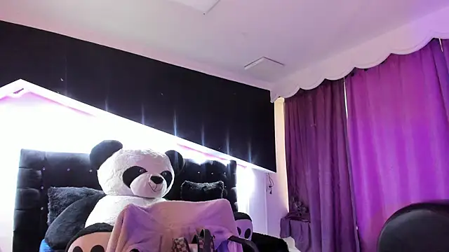 Coral_Gibson live XXX chat