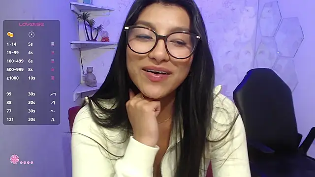 Chat +18 de Hailey_Adams ao vivo